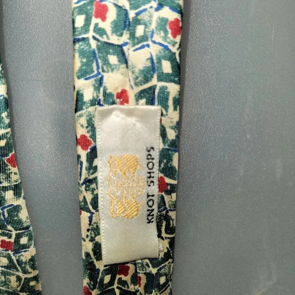 Vintage Pierre  Cardin Knot Shop 100% Silk Green Yellow Red White - Picture 5 of 7